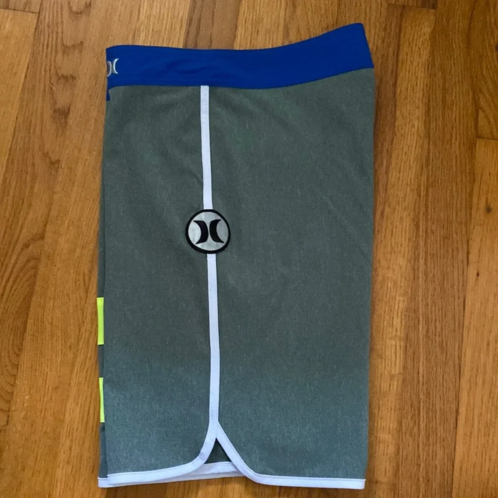 Hurley Phantom NWOT - Picture 3 of 16